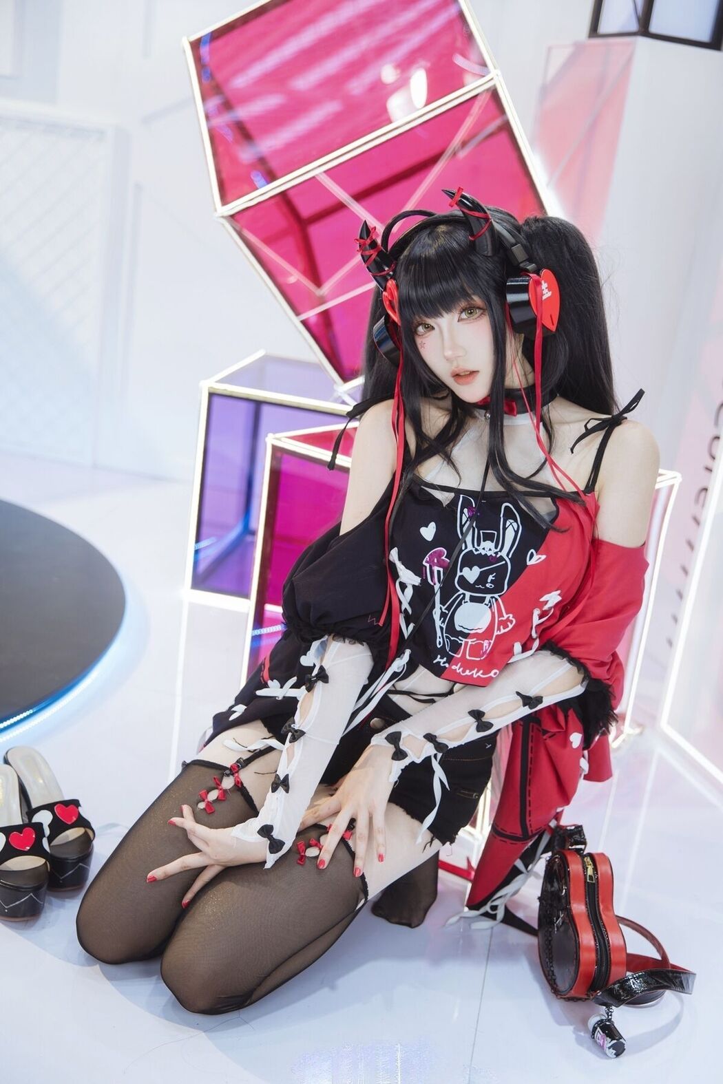 Coser@瓜希酱 – 交错战线cos旋律 (14P)