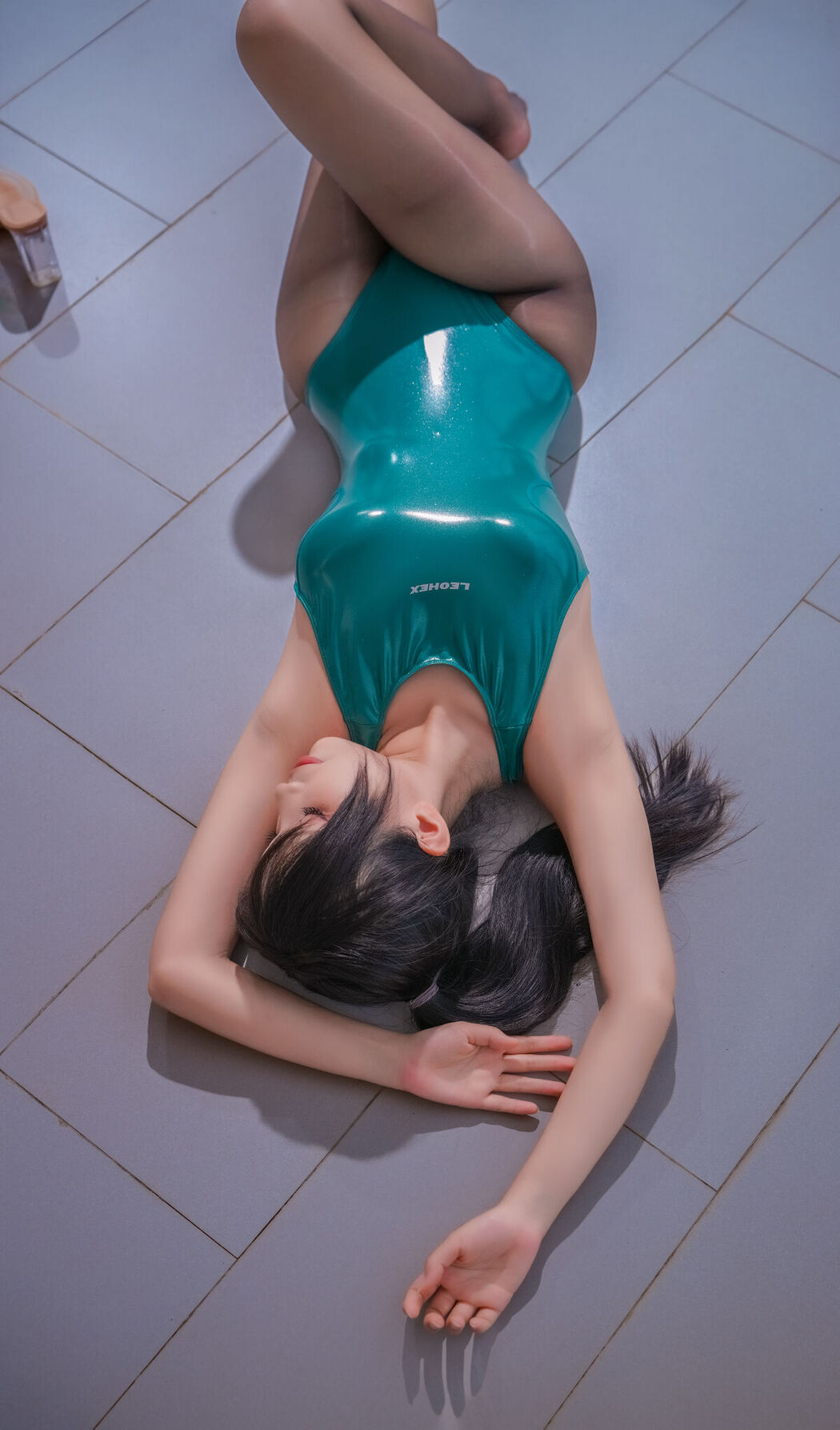 Coser@Neko薇薇 &#8211; 夏日绿色竞泳 (45P)