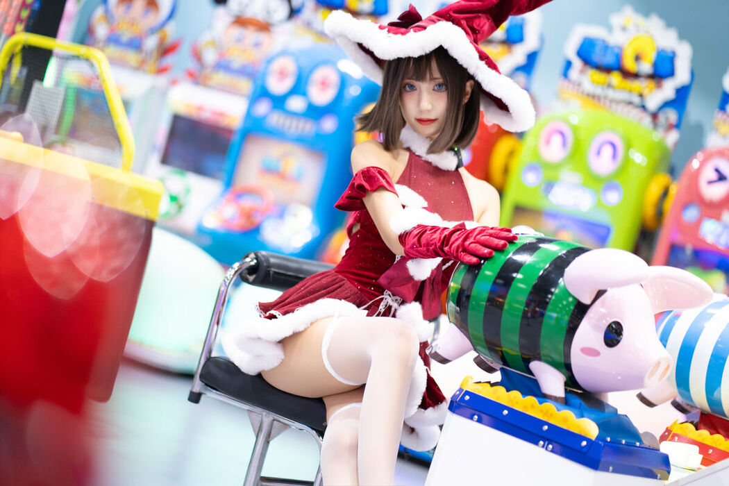 Coser@职业奶妈三水子 &#8211; 圣诞小裙子 (72P)