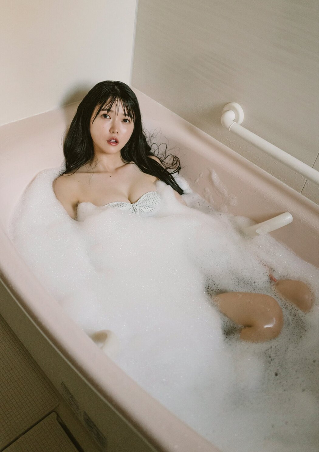 BUBKA Photobook Azusa Onodera 小野寺梓 – Color Of Life