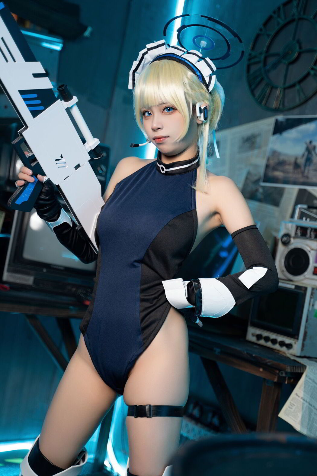 Coser@三無人型 &#8211; 蔚蓝档案 飞鸟马时兔女郎 (60P)