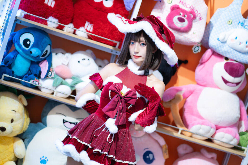 Coser@职业奶妈三水子 &#8211; 圣诞小裙子 (72P)