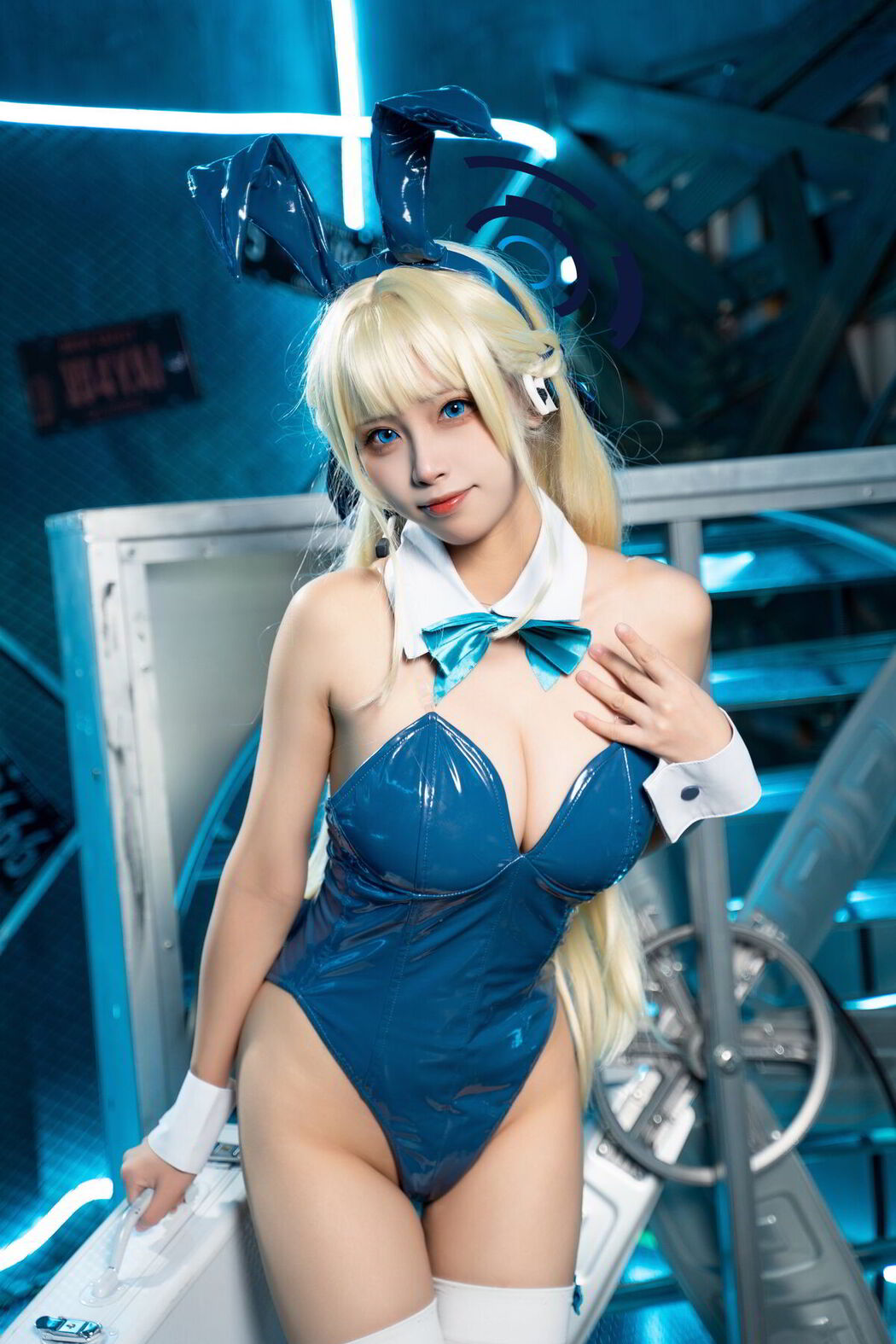 Coser@三無人型 &#8211; 蔚蓝档案 飞鸟马时兔女郎 (60P)