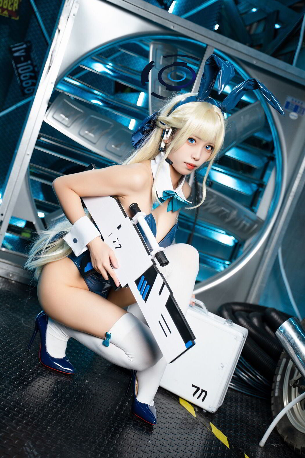 Coser@三無人型 &#8211; 蔚蓝档案 飞鸟马时兔女郎 (60P)