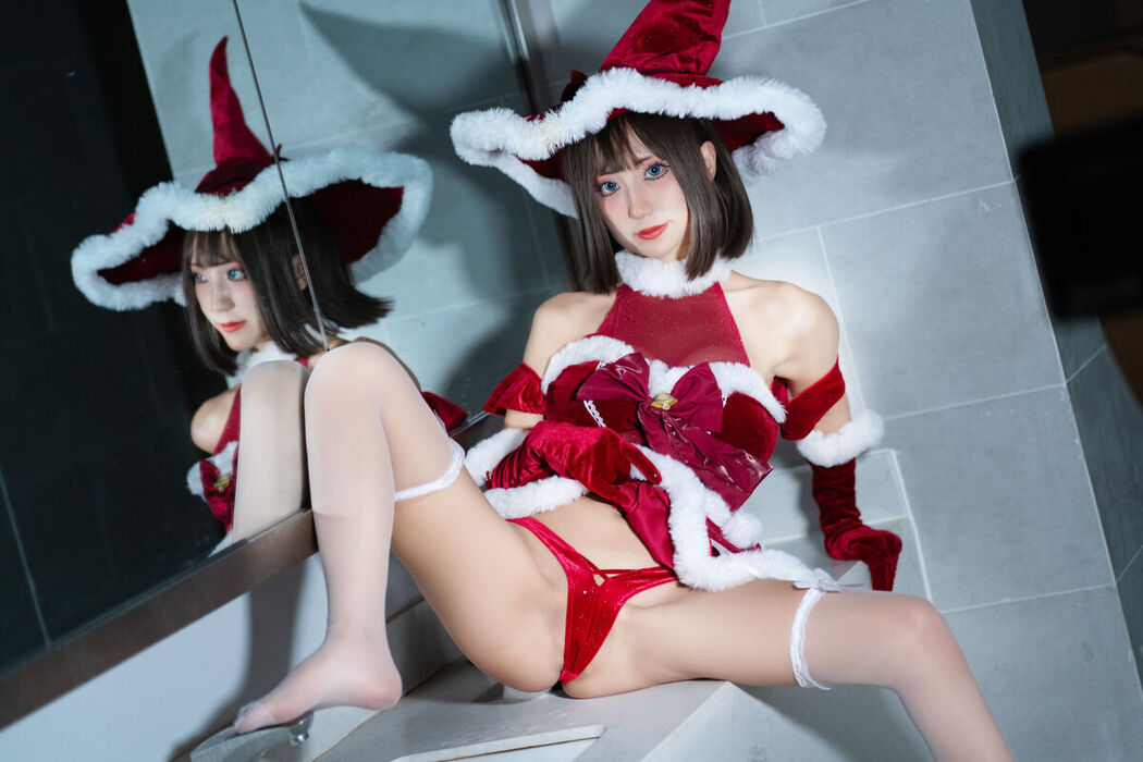 Coser@职业奶妈三水子 &#8211; 圣诞小裙子 (72P)