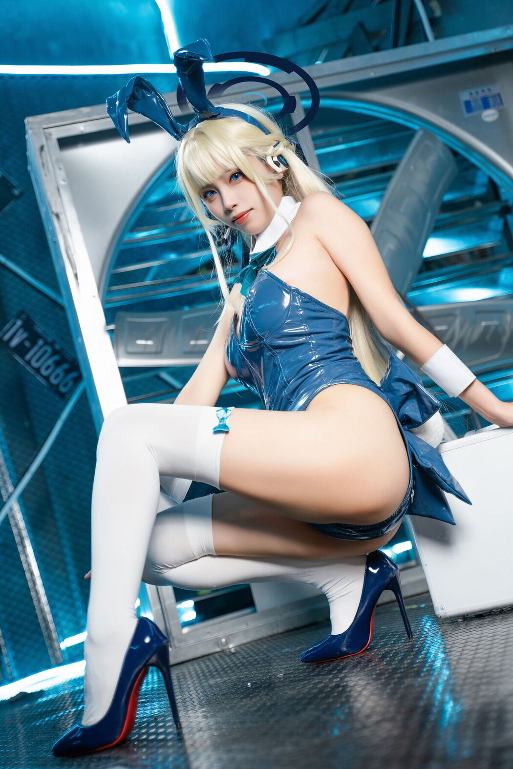 Coser@三無人型 &#8211; 蔚蓝档案 飞鸟马时兔女郎 (60P)