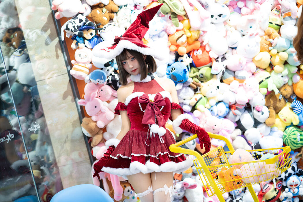 Coser@职业奶妈三水子 &#8211; 圣诞小裙子 (72P)