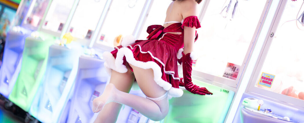 Coser@职业奶妈三水子 &#8211; 圣诞小裙子 (72P)