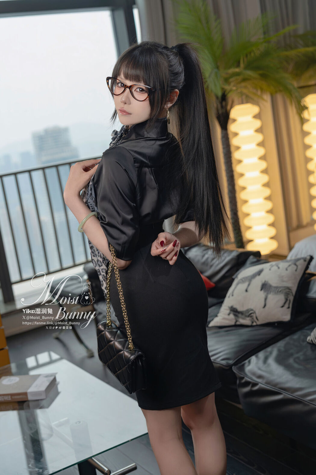 Coser@黏黏团子兔 &#8211; 04月作品 总裁攻略 Buttons Part02 (72P)