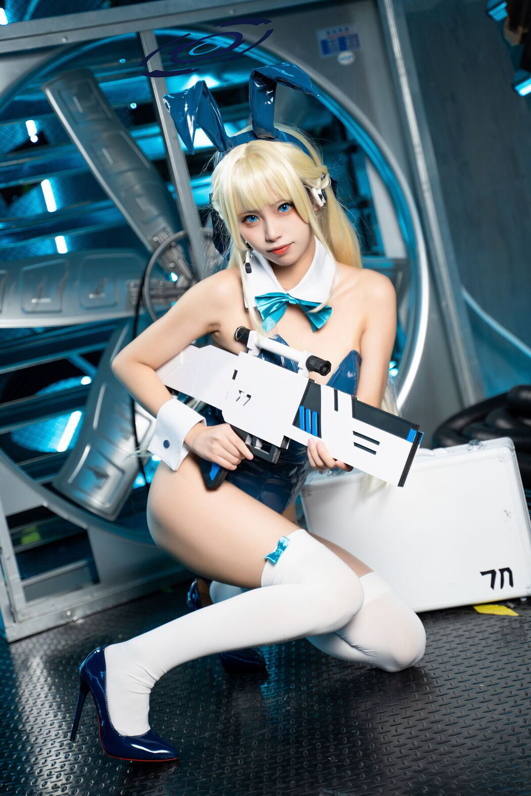 Coser@三無人型 &#8211; 蔚蓝档案 飞鸟马时兔女郎 (60P)