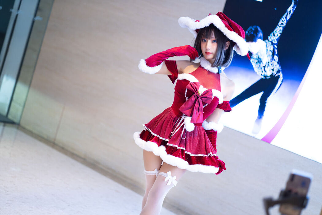 Coser@职业奶妈三水子 &#8211; 圣诞小裙子 (72P)