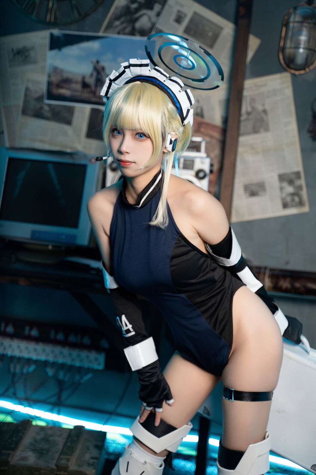 Coser@三無人型 &#8211; 蔚蓝档案 飞鸟马时兔女郎 (60P)