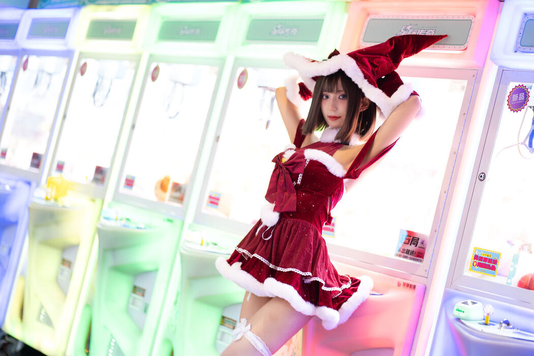 Coser@职业奶妈三水子 &#8211; 圣诞小裙子 (72P)