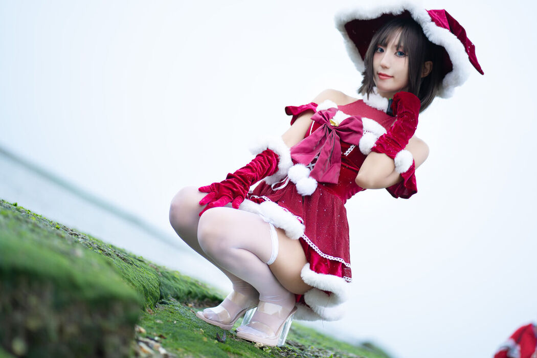 Coser@职业奶妈三水子 &#8211; 圣诞小裙子 (72P)