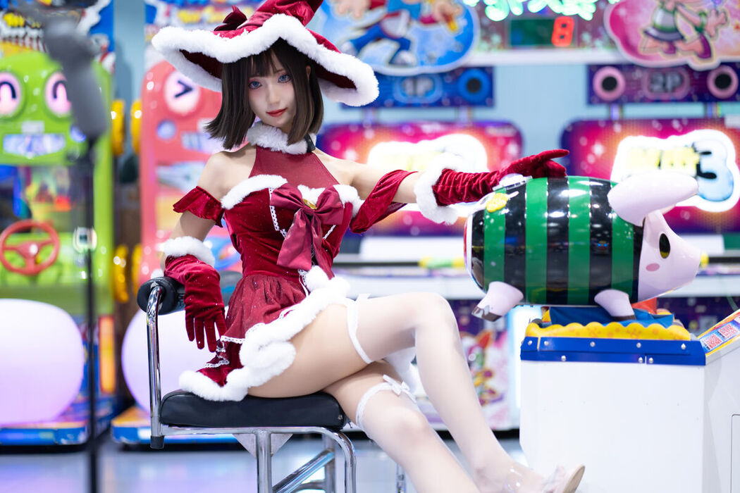 Coser@职业奶妈三水子 &#8211; 圣诞小裙子 (72P)