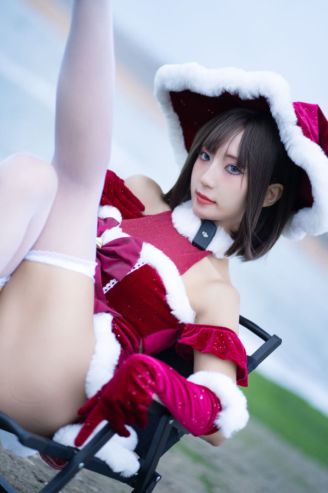 Coser@职业奶妈三水子 &#8211; 圣诞小裙子 (72P)