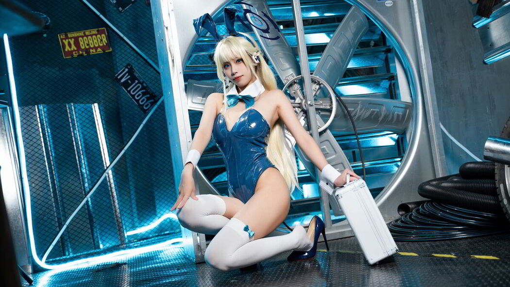 Coser@三無人型 &#8211; 蔚蓝档案 飞鸟马时兔女郎 (60P)