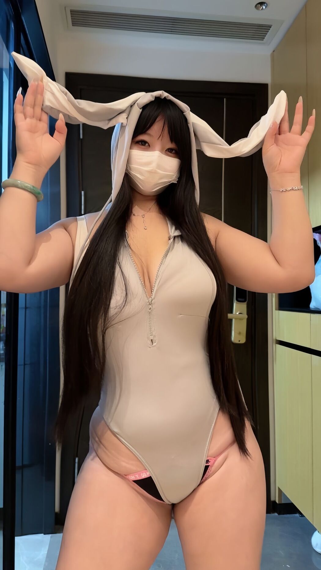 Coser@智惠姐姐 – 情趣连体粉嫩丁 (22P)