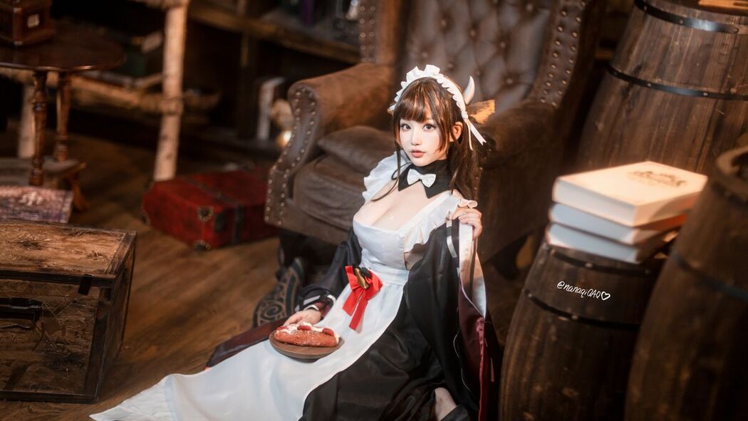 Coser@七七娜娜子 – 牛牛女仆 (43P – 7V)