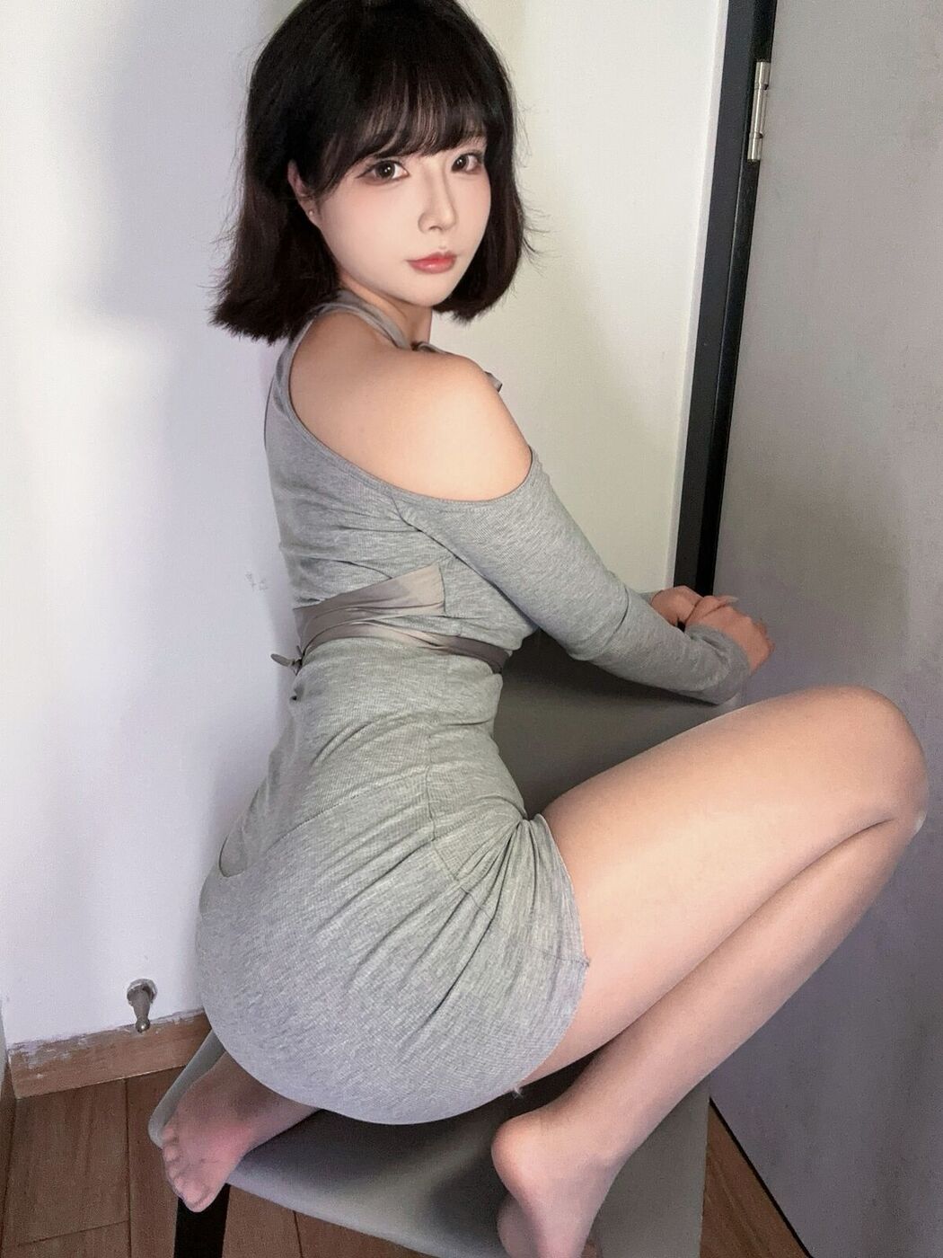 Coser@yuuhui玉汇 – 邻家姐姐 (48P – 3V)