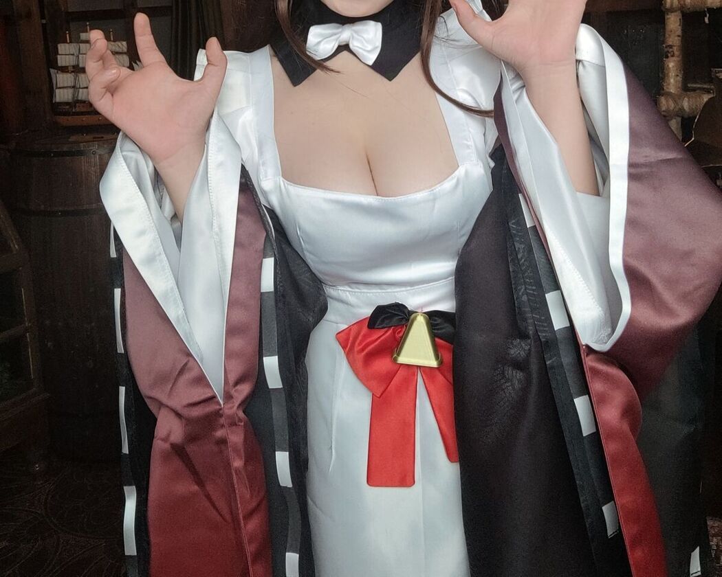 Coser@七七娜娜子 – 牛牛女仆 (43P – 7V)