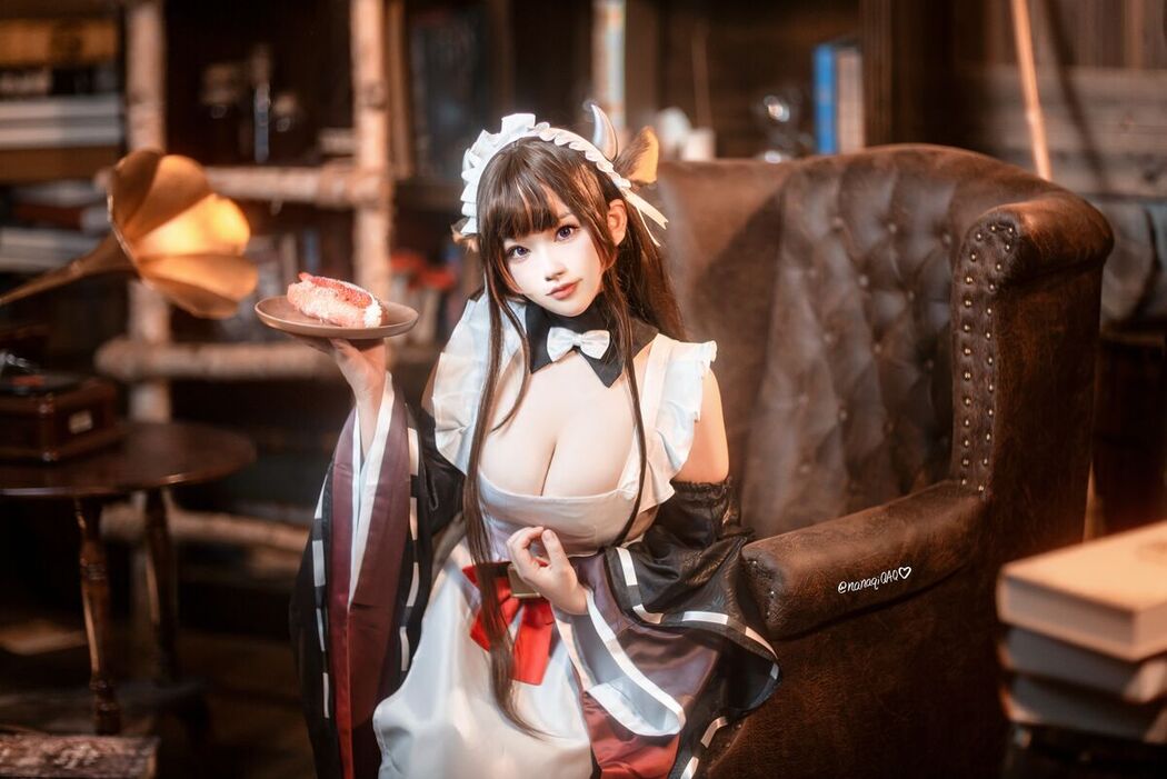 Coser@七七娜娜子 – 牛牛女仆 (43P – 7V)