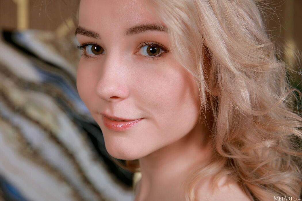 MetArt Polly White &#8211; Home Office Part01 (62P)