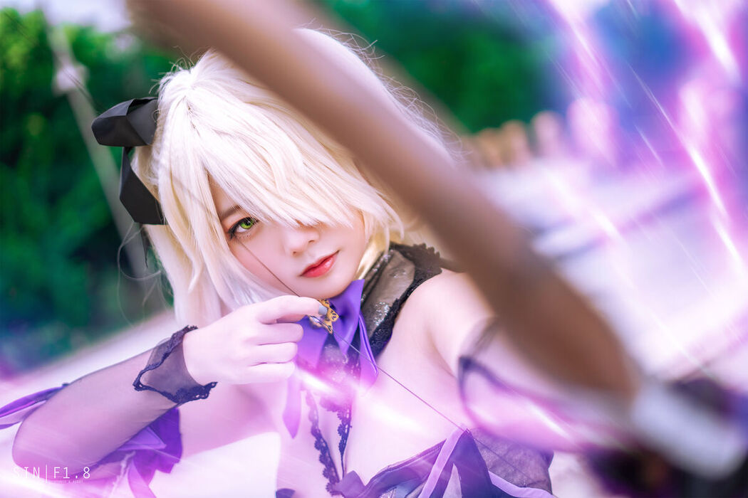 Coser@Messie Huang &#8211; Fischl Genshin Impact (16P)