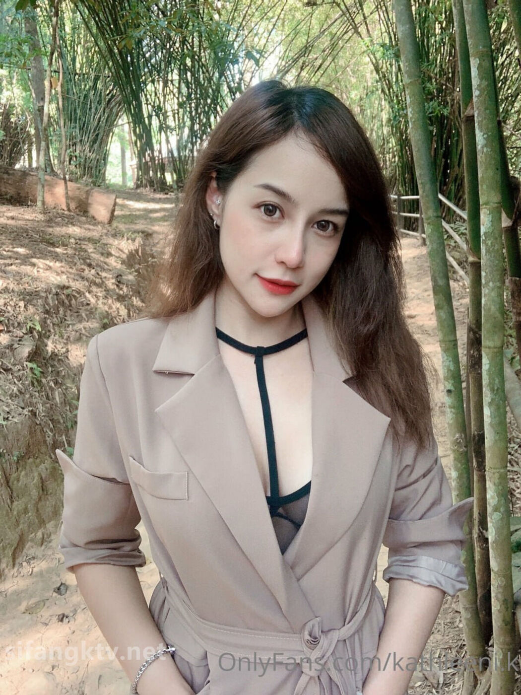 Kathl &#8211; 惊艳顶级身材大奶肥臀快乐女神私拍 Part04 (62P)