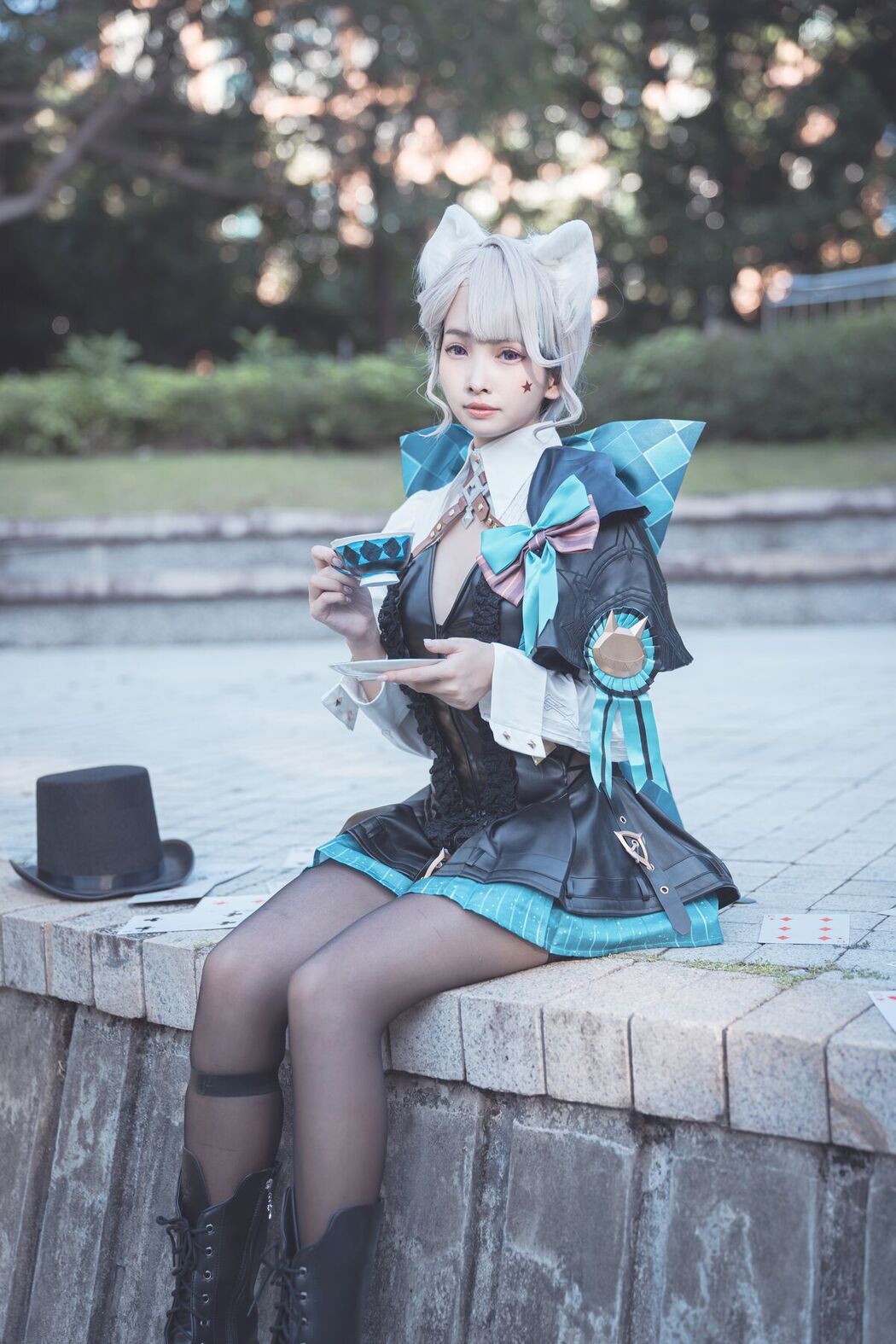 Coser@慕慕Momo – 原神 Genshin 琳妮特的色情魔術 室外 (35P)