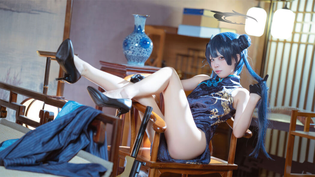 Coser@三無人型 &#8211; 蔚蓝档案 龙华妃咲 旗袍 (42P)