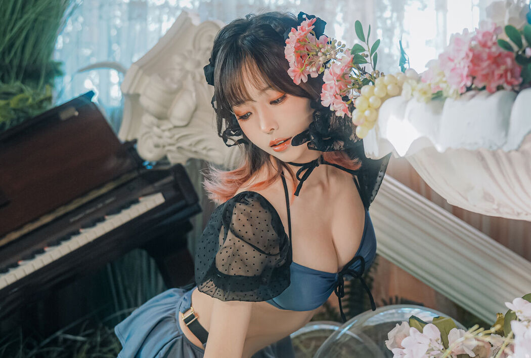 Coser@Ely_eee ElyEE子 &#8211; Fairytale Wonderland 童話仙境 (44P &#8211; 3V)