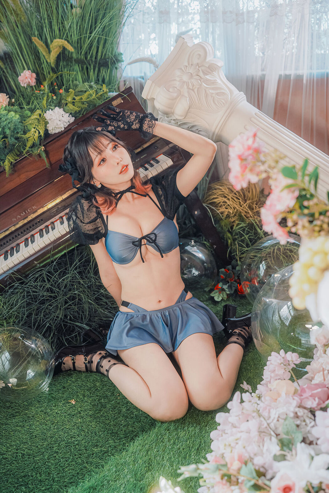 Coser@Ely_eee ElyEE子 &#8211; Fairytale Wonderland 童話仙境 (44P &#8211; 3V)