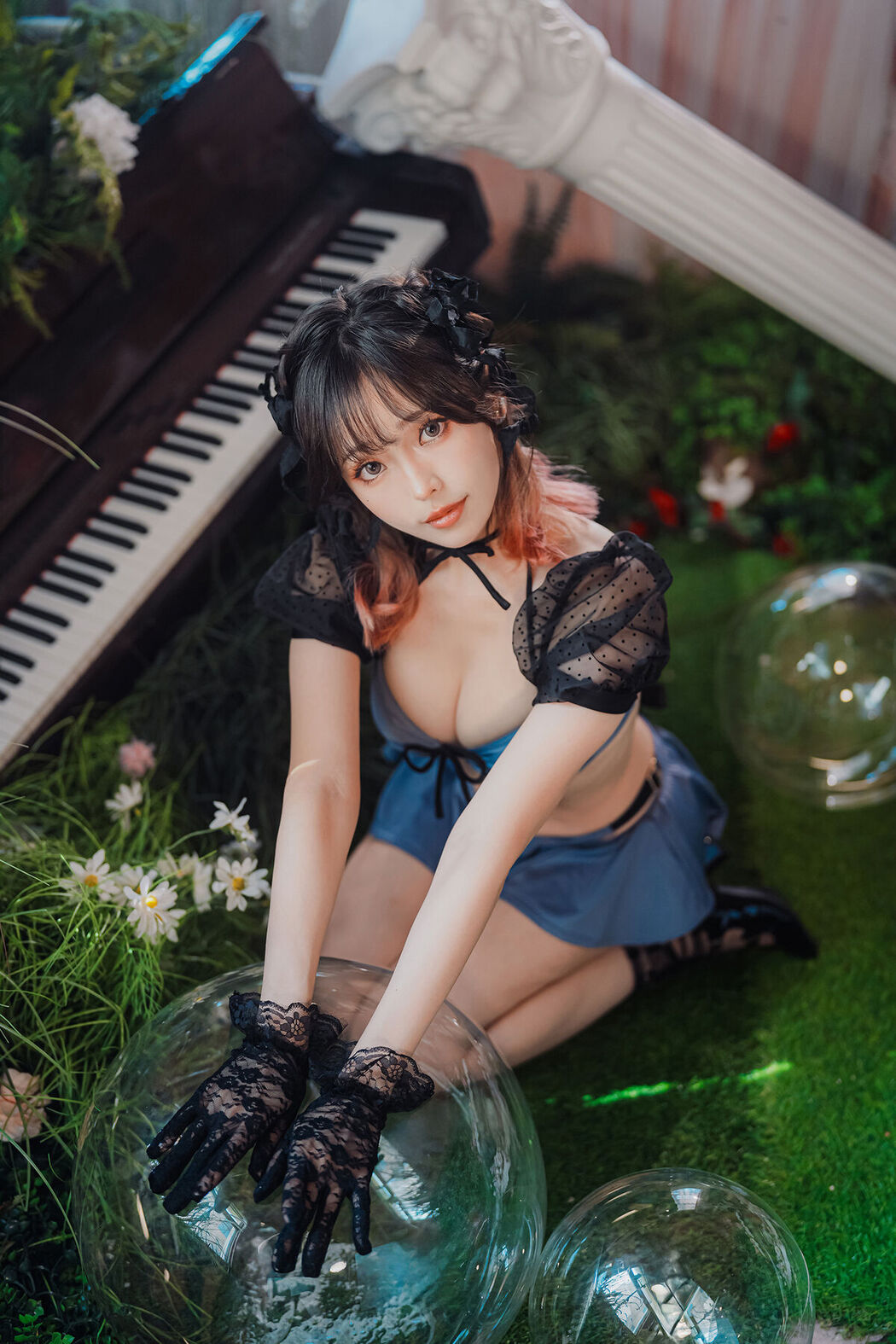 Coser@Ely_eee ElyEE子 &#8211; Fairytale Wonderland 童話仙境 (44P &#8211; 3V)