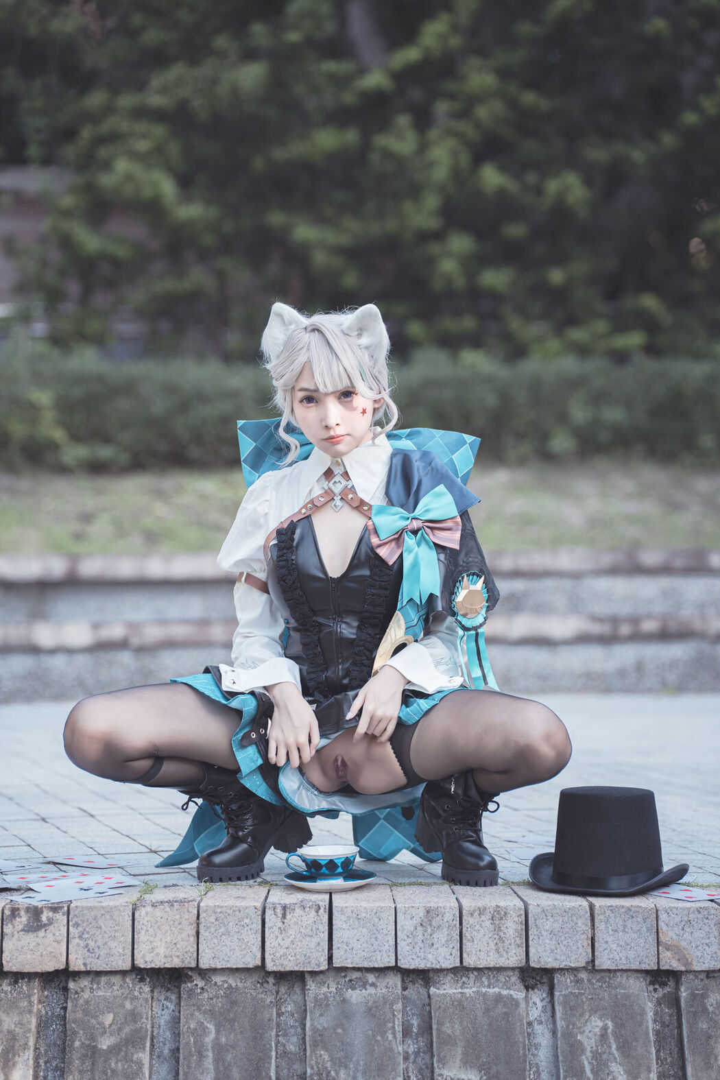 Coser@慕慕Momo – 原神 Genshin 琳妮特的色情魔術 室外 (35P)