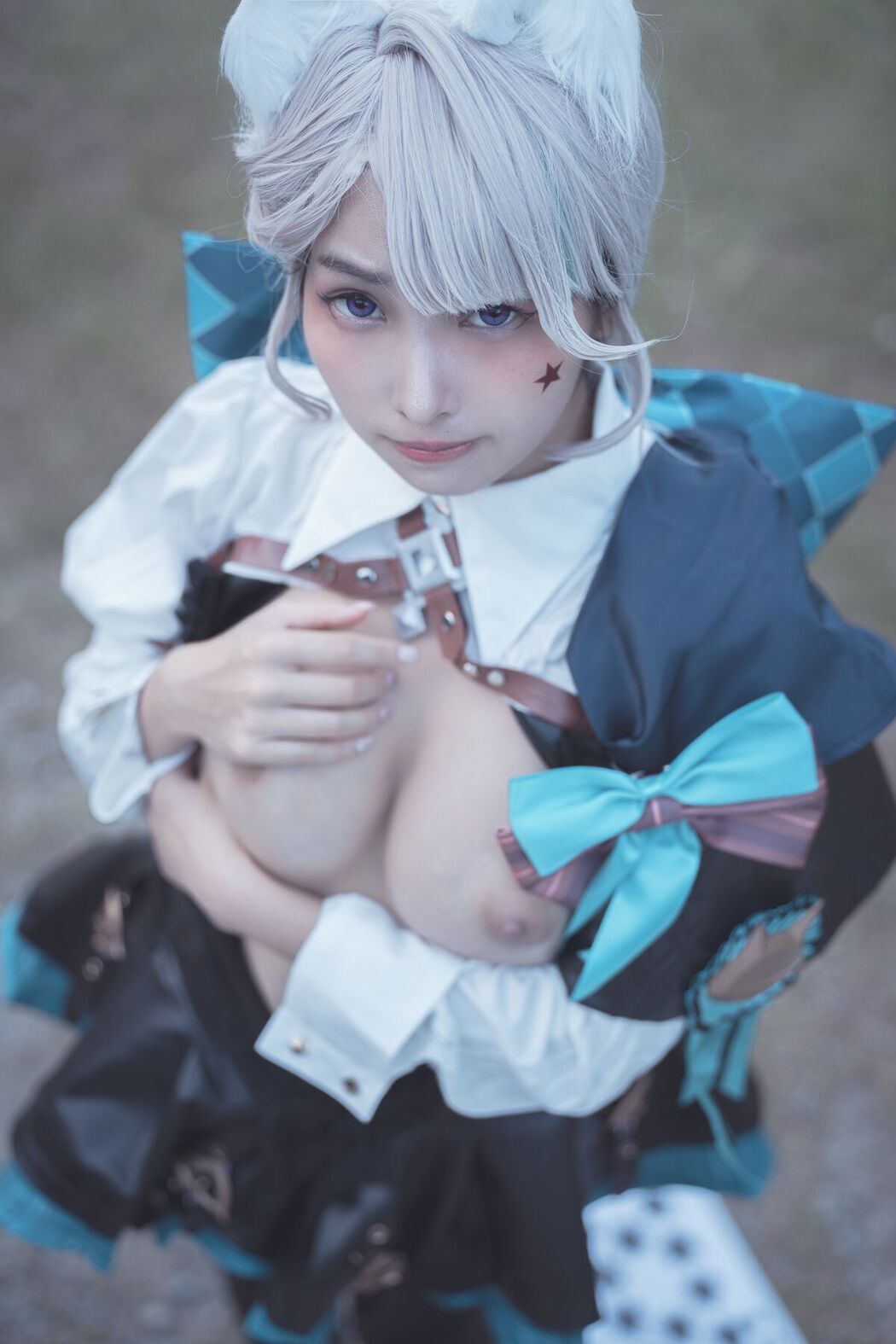 Coser@慕慕Momo &#8211; 原神 Genshin 琳妮特的色情魔術 室外 (35P)
