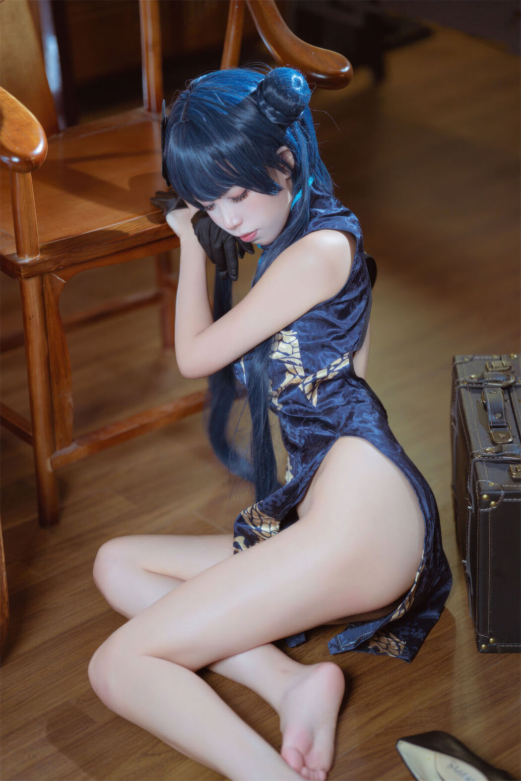 Coser@三無人型 &#8211; 蔚蓝档案 龙华妃咲 旗袍 (42P)