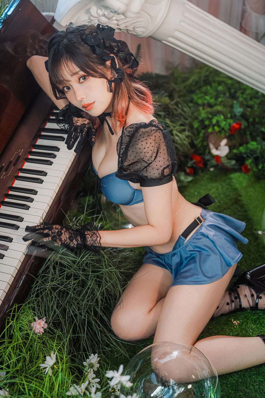 Coser@Ely_eee ElyEE子 &#8211; Fairytale Wonderland 童話仙境 (44P &#8211; 3V)