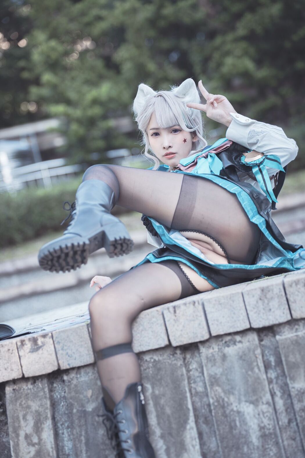 Coser@慕慕Momo – 原神 Genshin 琳妮特的色情魔術 室外 (35P)