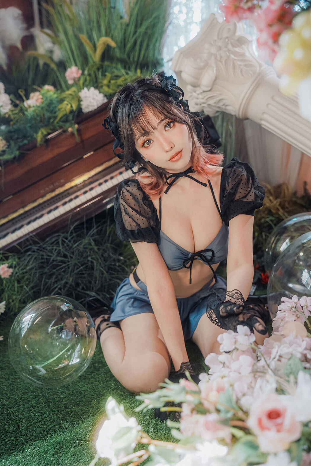 Coser@Ely_eee ElyEE子 &#8211; Fairytale Wonderland 童話仙境 (44P &#8211; 3V)