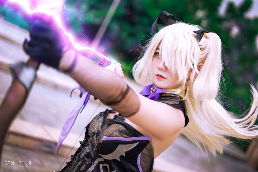 Coser@Messie Huang &#8211; Fischl Genshin Impact (16P)
