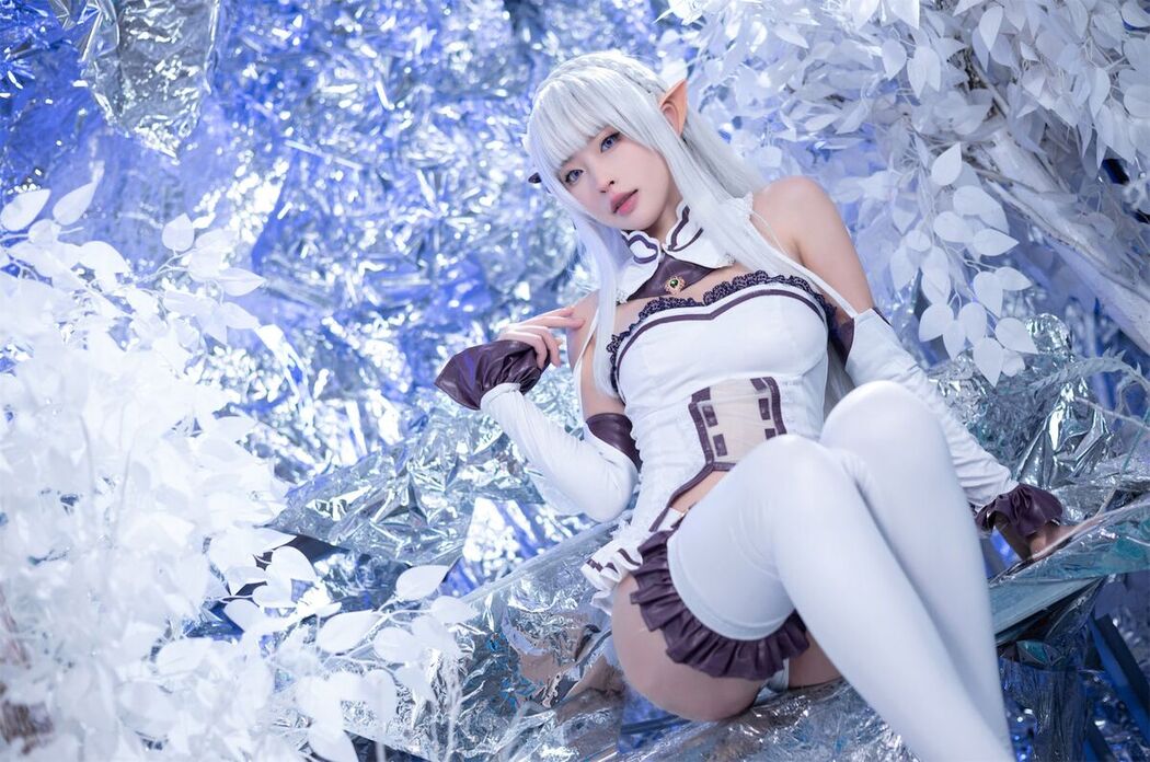 Coser@清水由乃 – 重生之我是艾米莉亚 (41P)