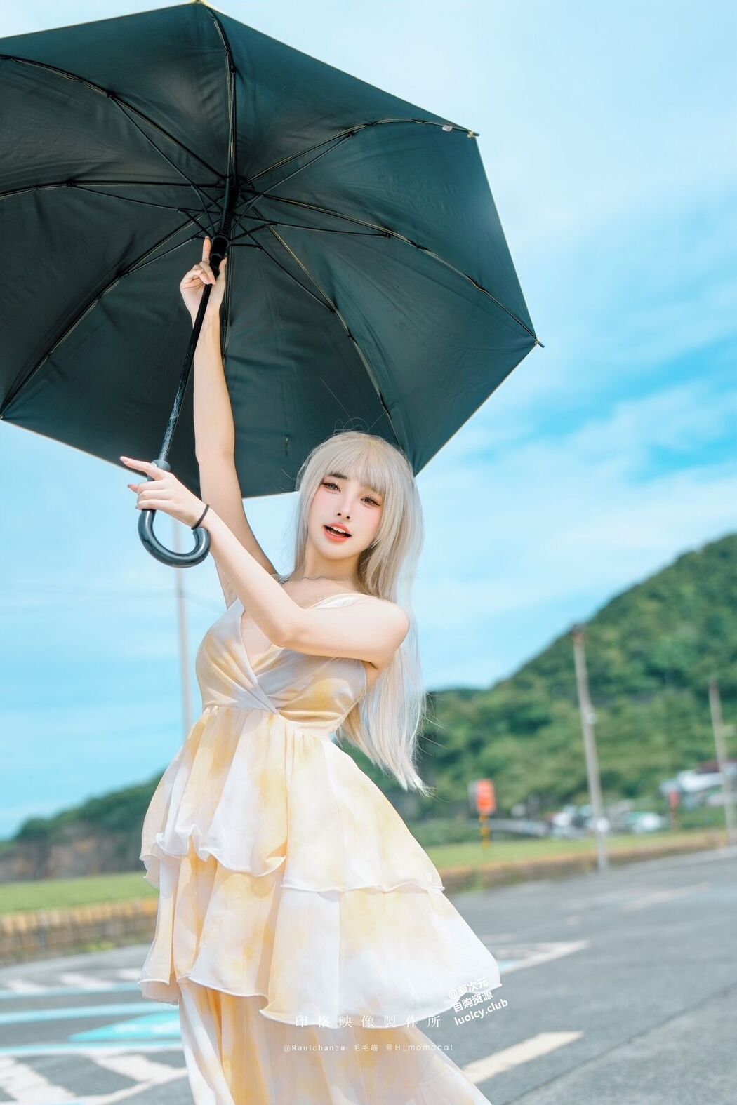 Coser@慕慕Momo &#8211; 隨風輕舞 (52P &#8211; 2V)