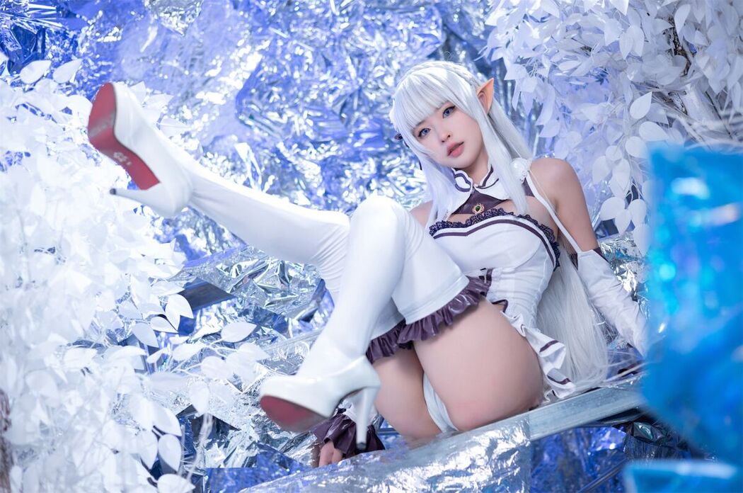 Coser@清水由乃 – 重生之我是艾米莉亚 (41P)