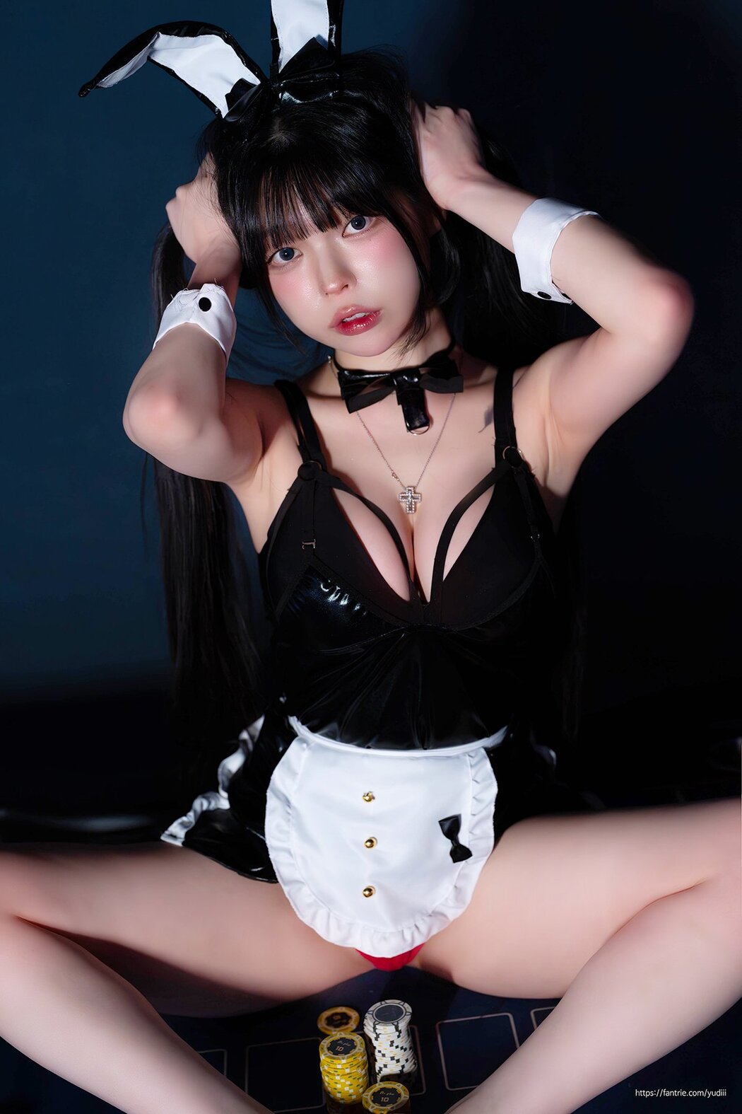 Yudi 유디 – Black Rabbit (54P) Cover Photo