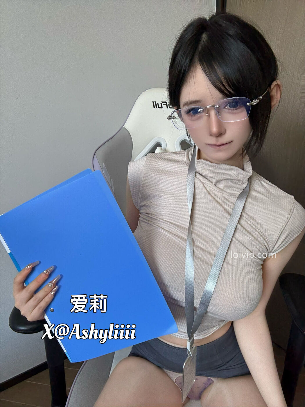 Coser@Ashyliiii爱莉 – 女秘书 (65P – 3V)