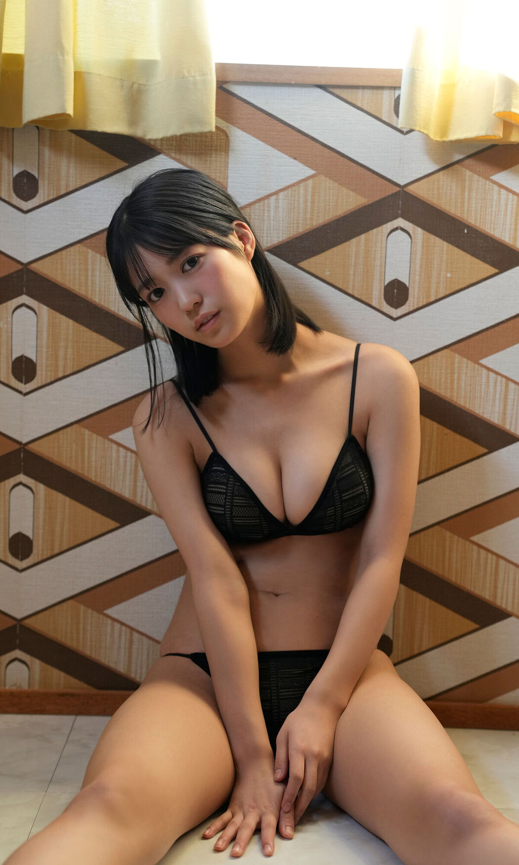 JP Shiki Akama 赤間四季 – デジタル限定写真集 太陽とダンス 週プレ PHOTO BOOK (54P)