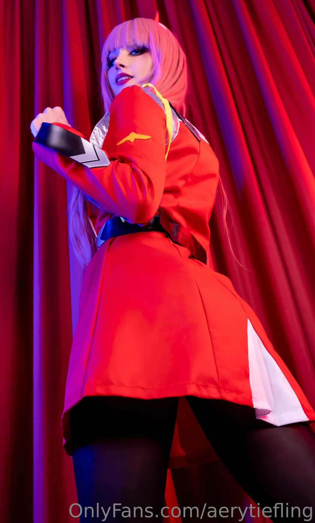 Coser@Aery Tiefling &#8211; Zero Two (80P &#8211; 5V)