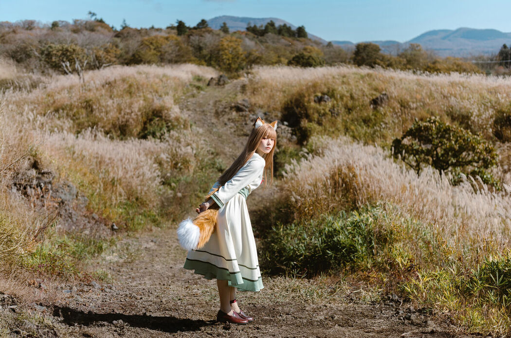 Coser@Ely_eee ElyEE子 &#8211; Breeze 狼與微風 (35P &#8211; 3V)