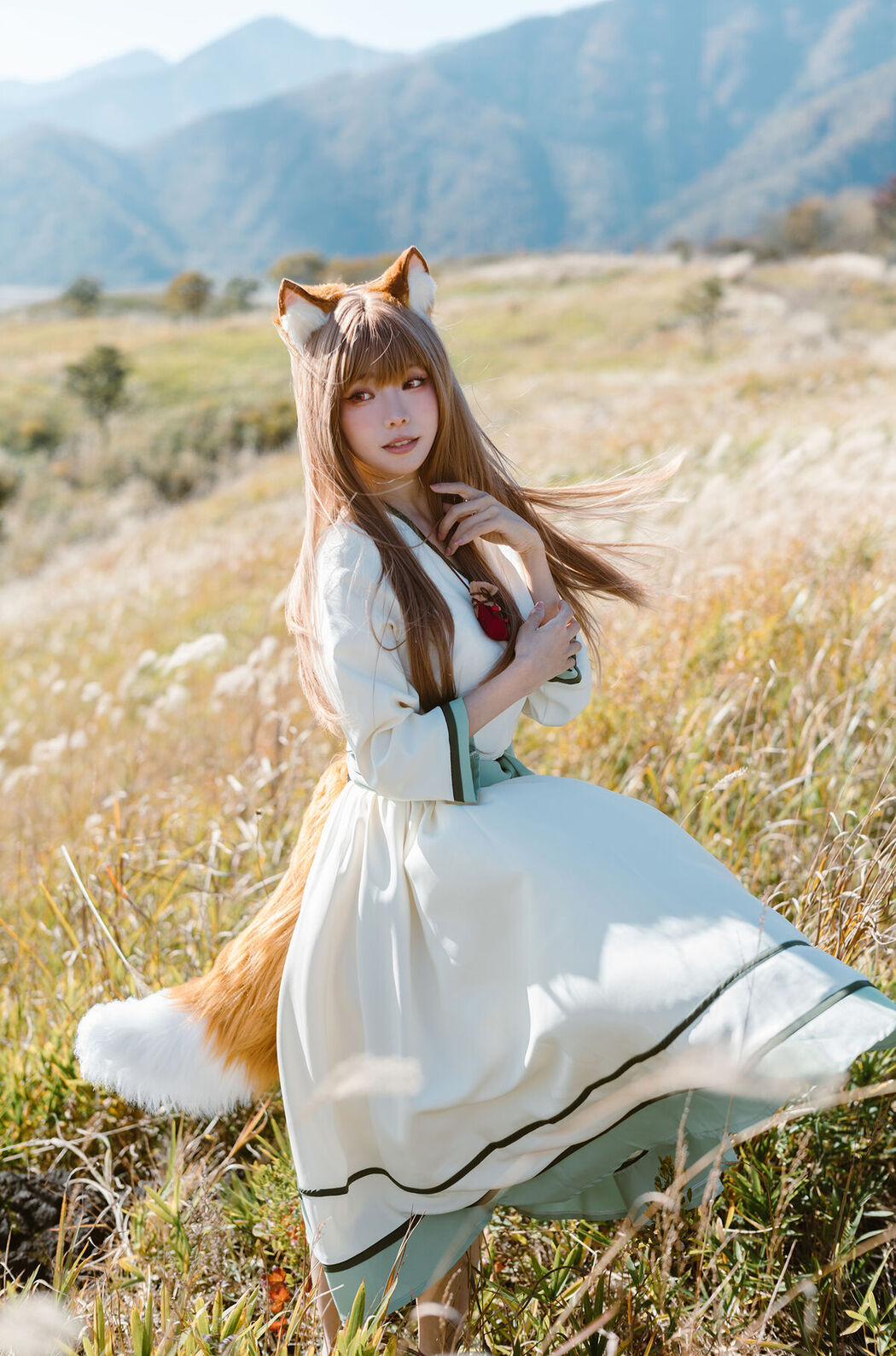 Coser@Ely_eee ElyEE子 &#8211; Breeze 狼與微風 (35P &#8211; 3V)